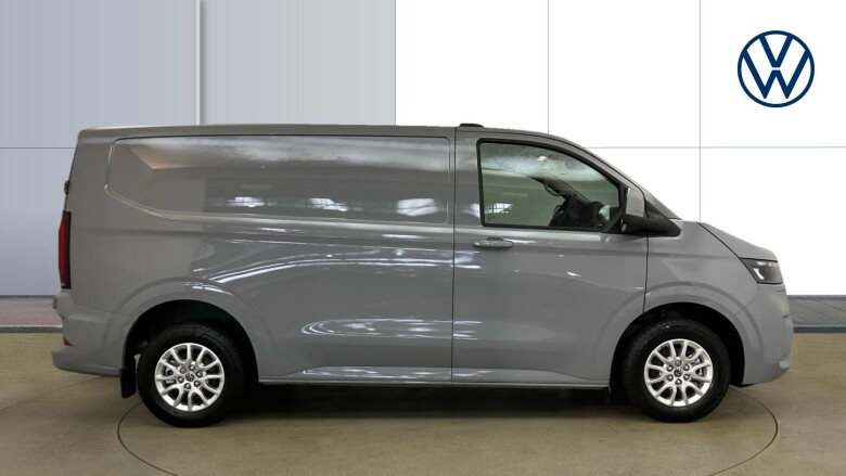 Volkswagen Transporter T32 Swb Electric 160kW 65kWh Commerce Pro Van Auto